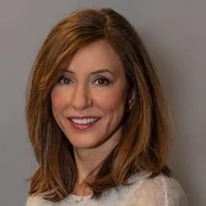 Farrah Goudarznia | فرح گودرز نیا Farrah Goudarznia