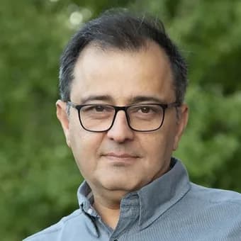 Kia Pakravan | کیا پاکروان Kia Pakravan